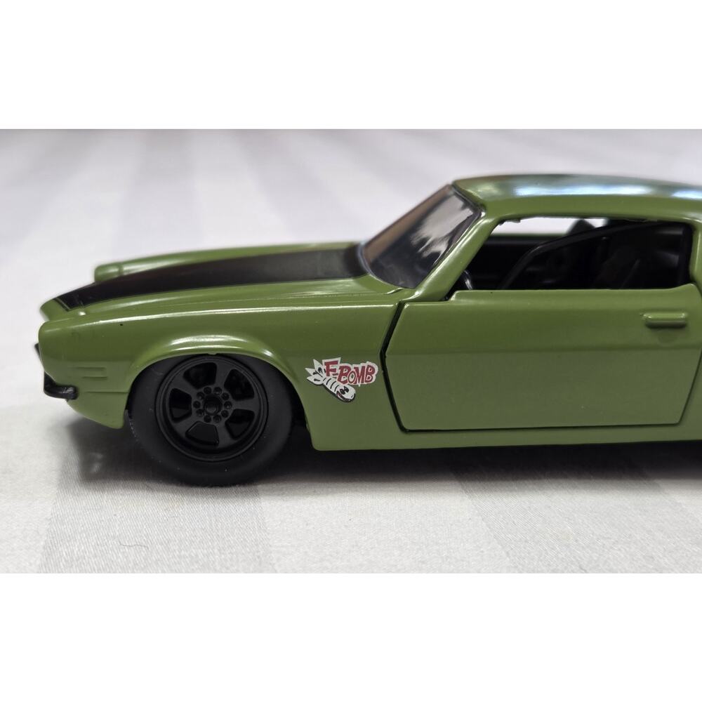 DOM'S 1973 CHEVROLET CAMARO F-BOMB GREEN FAST & FURIOUS 1/32 DIECAST JADA 99521 - Picture 4 of 10